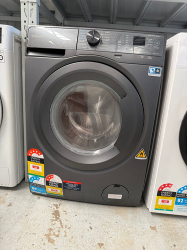Transportation damaged Westinghouse WWW9024M5SA 9kg/5kg front load washer dryer combo - Second Hand Appliances Geebung